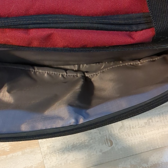 Samsonite Weekender Duffle/Carry-On - Picture 6 of 12
